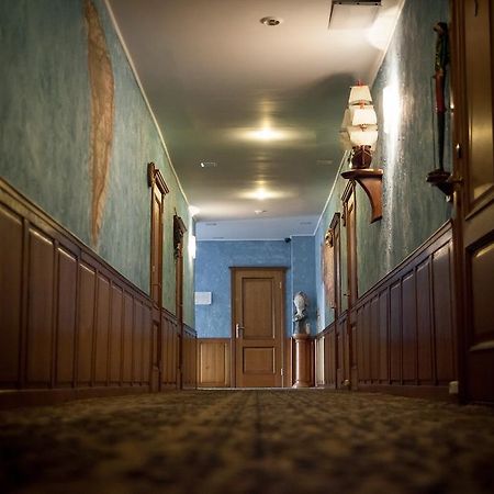 Hotel General Ekibasztuz Kültér fotó