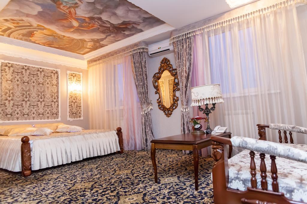 Hotel General Ekibasztuz Kültér fotó